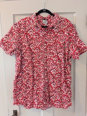 The North Face Men's Short-Sleeve Red & White Printed Button-Down Shirt